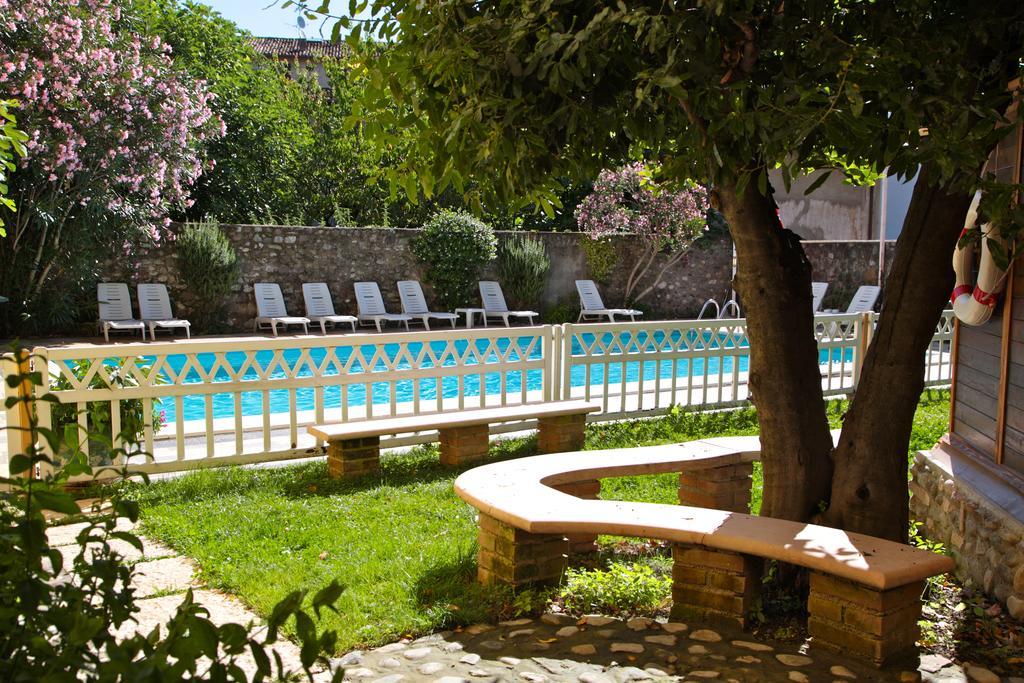 Hotel San Filis San Felice del Benaco Exterior photo